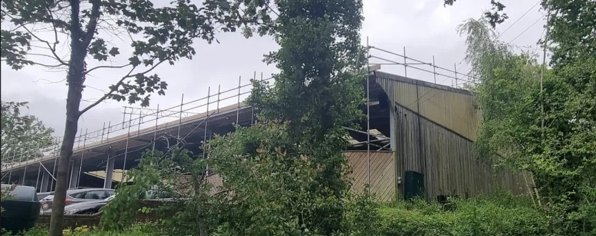 Edge protection scaffolding, London