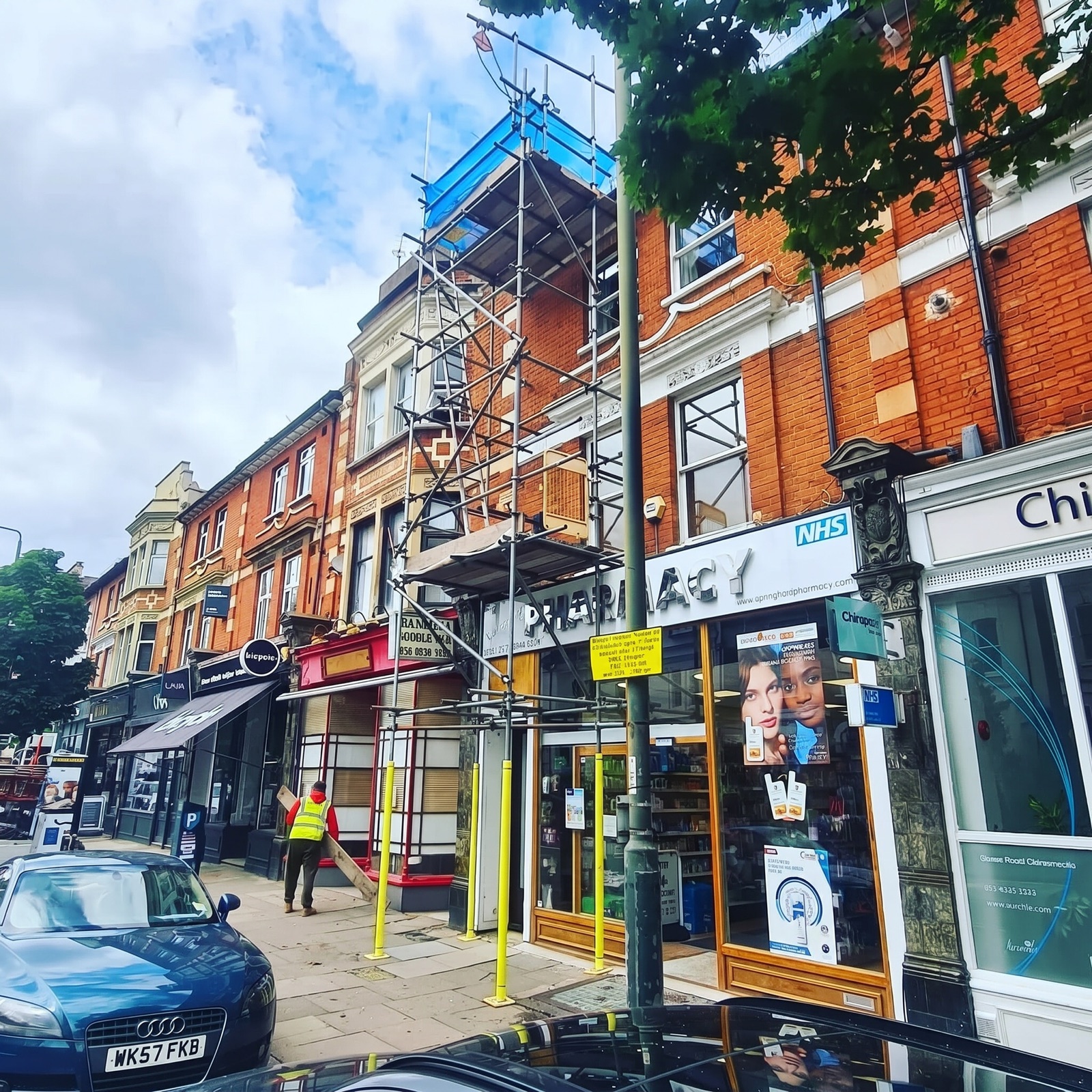 MAG Group scaffolding team at work in Surrey